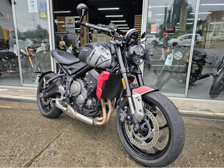 TRIUMPH TRIDENT 660