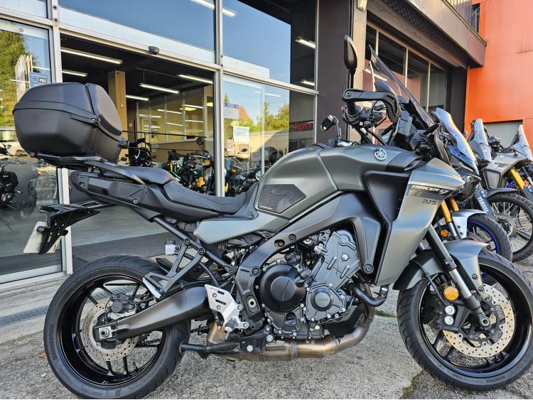 YAMAHA TRACER 9